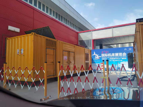 子长发电车出租-发电机无电压或电压太低怎么办？
